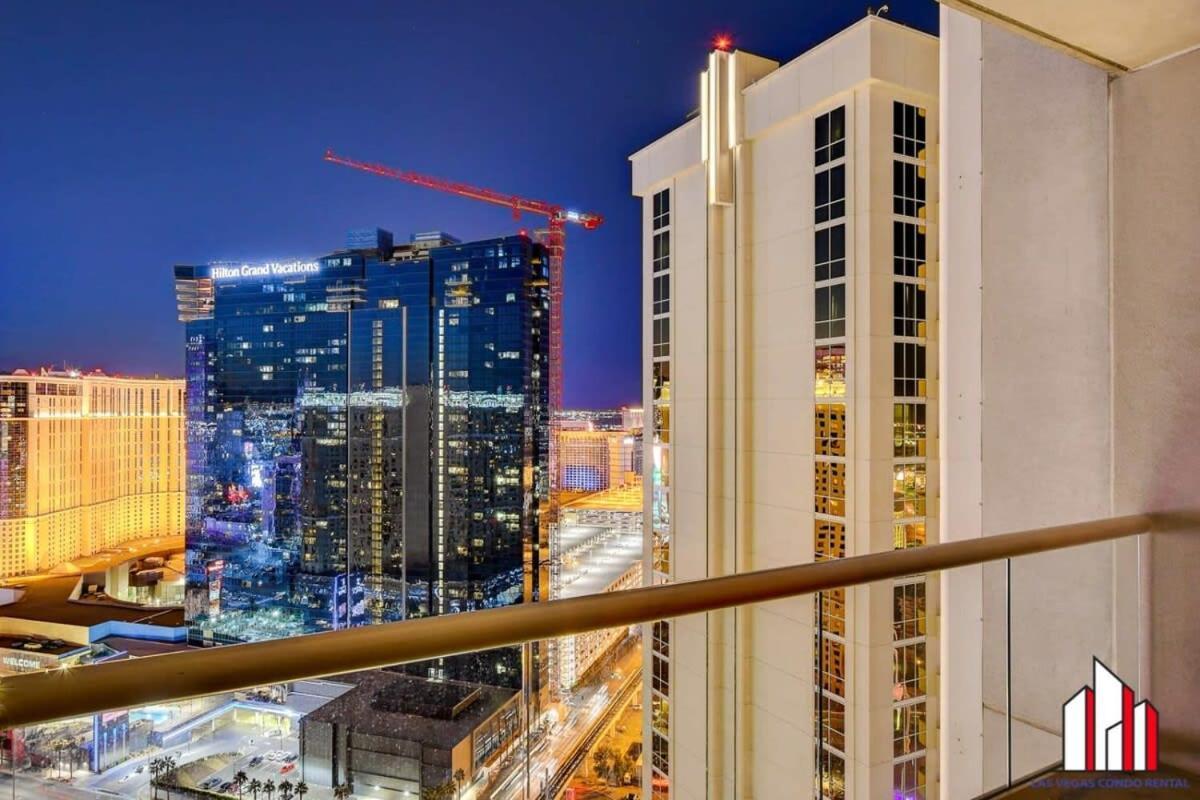 Mgm Signature-33-709 F1 Track & Strip View Balcony Las Vegas Buitenkant foto